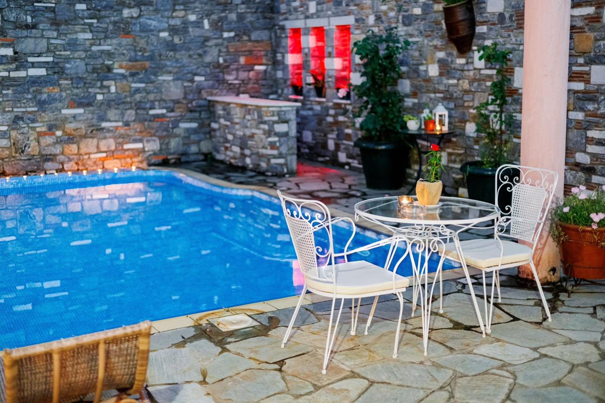 Pool Gem - Palladio Stone Havens 度假居 *
